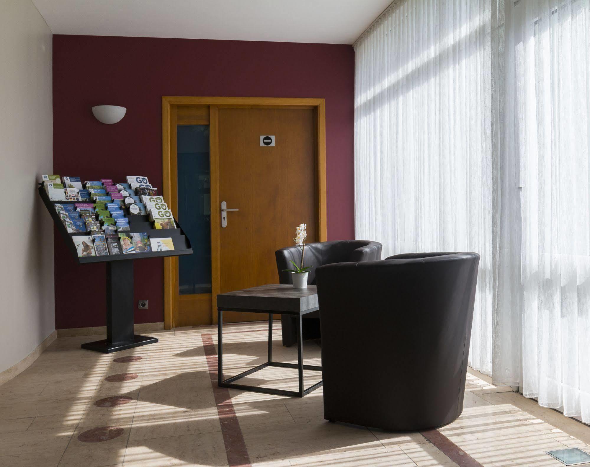 Park Hotel Kelmis Екстер'єр фото