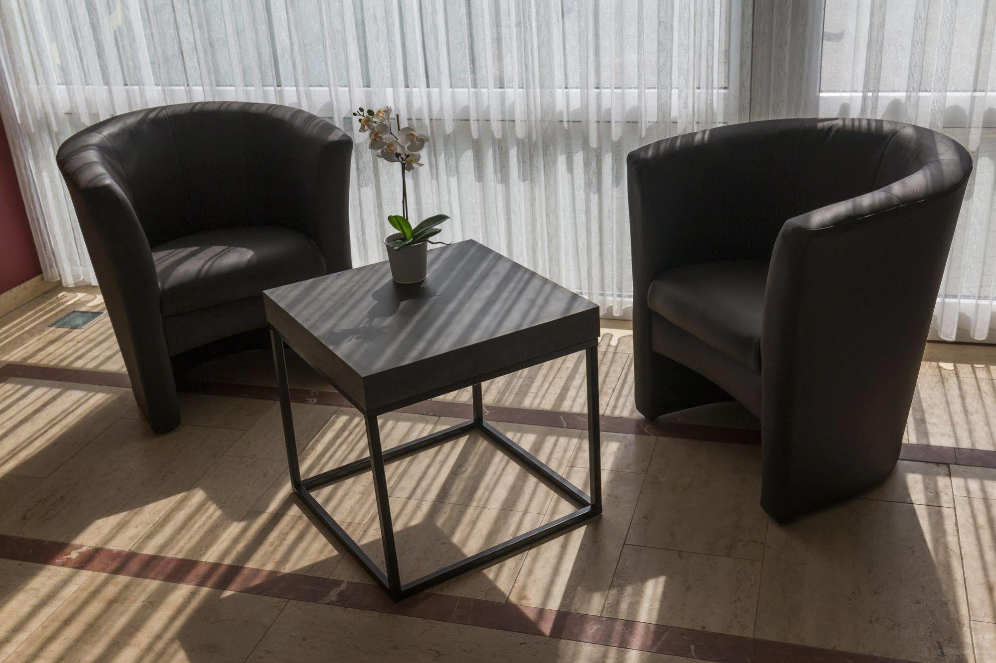 Park Hotel Kelmis Екстер'єр фото